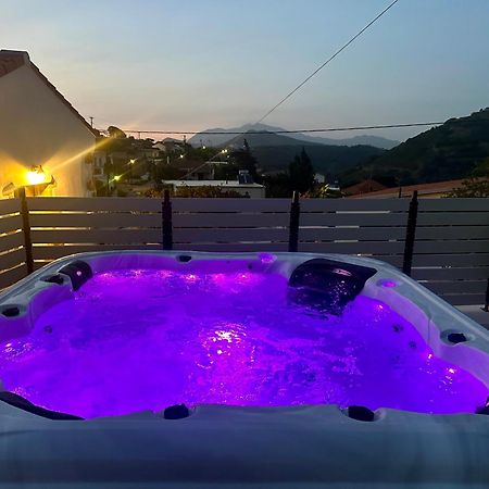 Villa Eftychia Serene Getaway With Hot Tub In A Quiet Location キサモス エクステリア 写真
