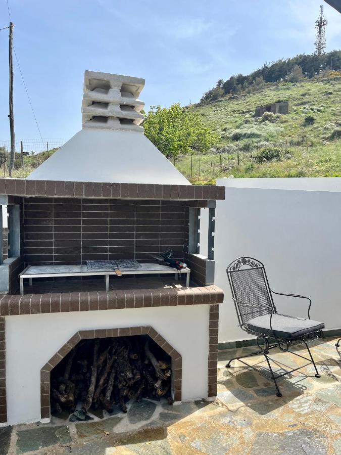 Villa Eftychia Serene Getaway With Hot Tub In A Quiet Location キサモス エクステリア 写真