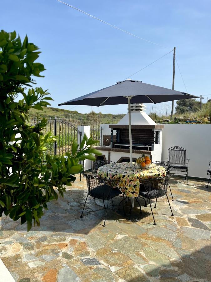 Villa Eftychia Serene Getaway With Hot Tub In A Quiet Location キサモス エクステリア 写真